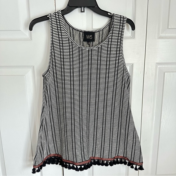 W5 Tops - W5 Anthropologie Textured Black White Womens Top Tassle Fringe Hem Sz S Boho